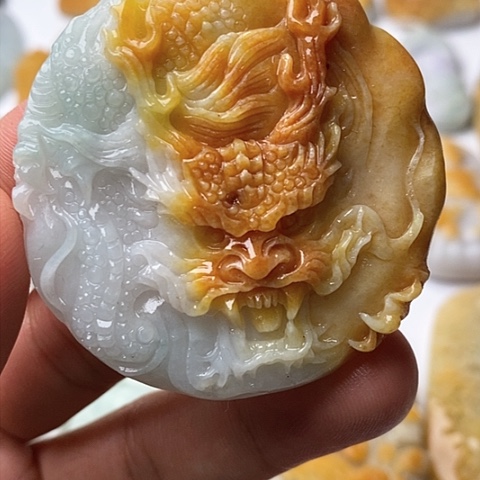 定制翡翠未镶嵌翡翠