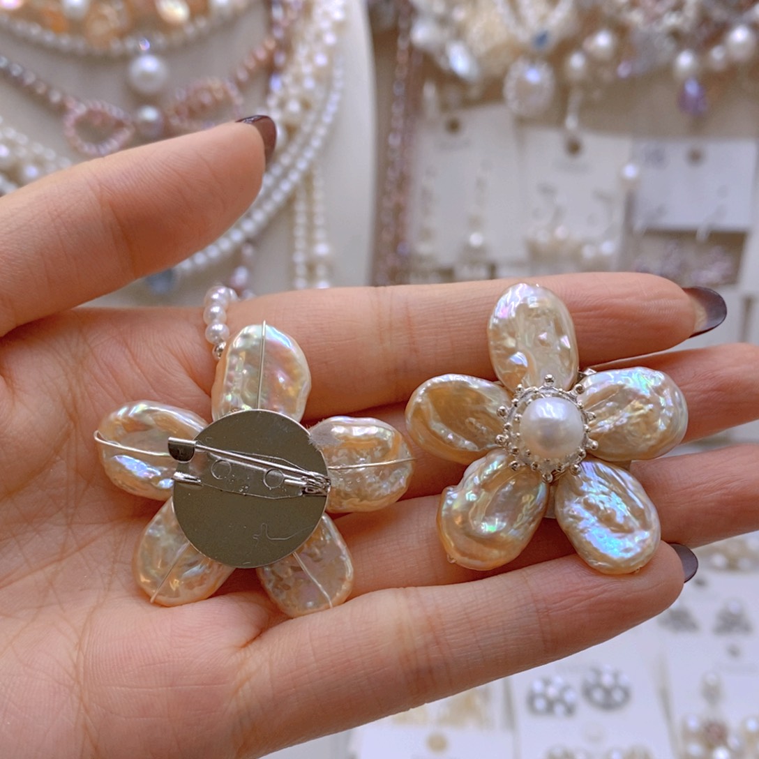 银S925镶嵌耳饰淡水珍珠