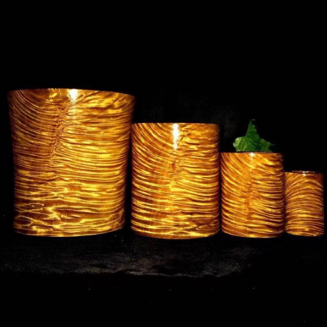 金丝楠木360度水波龙胆纹大笔筒