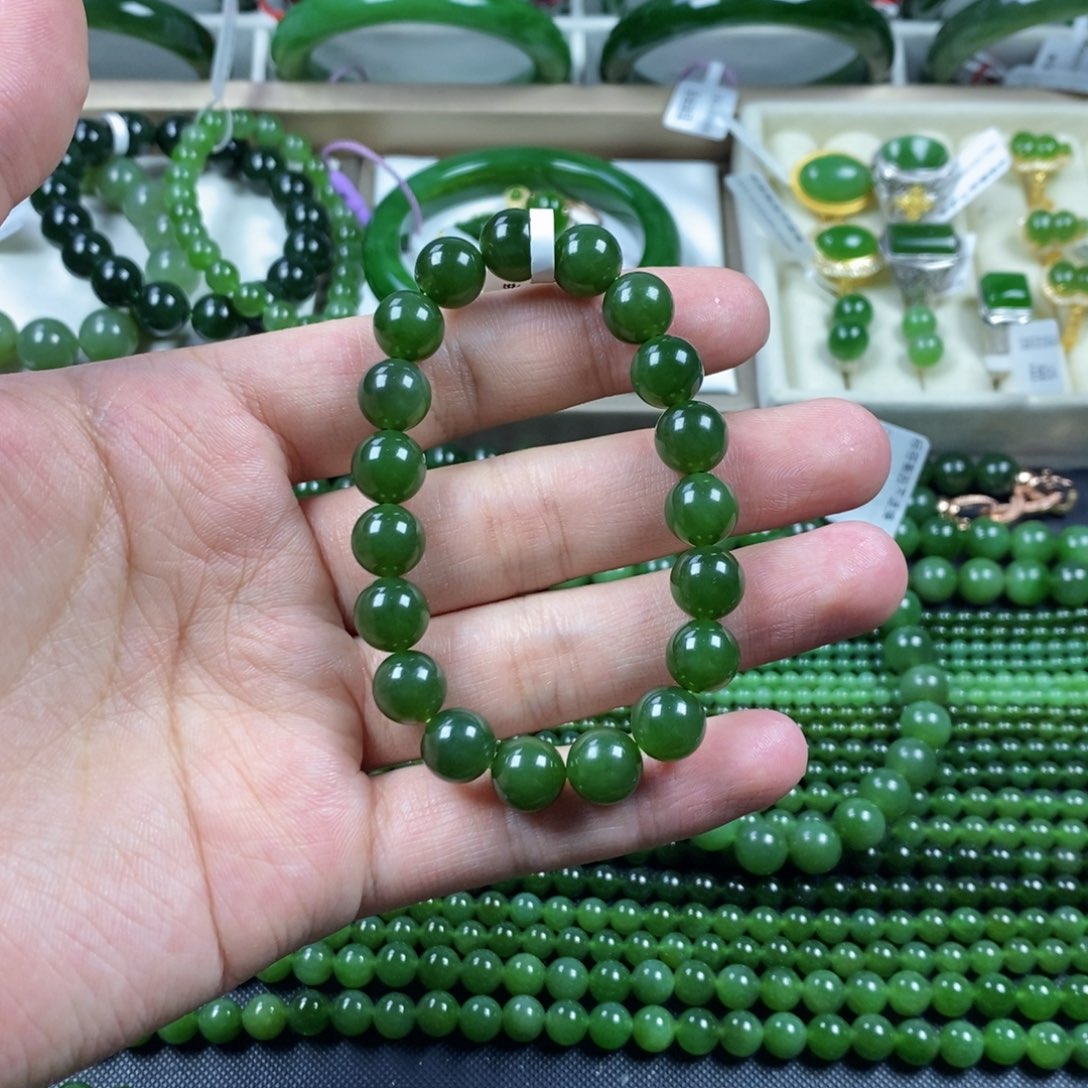 和田玉（碧玉）手串未镶嵌小*贝