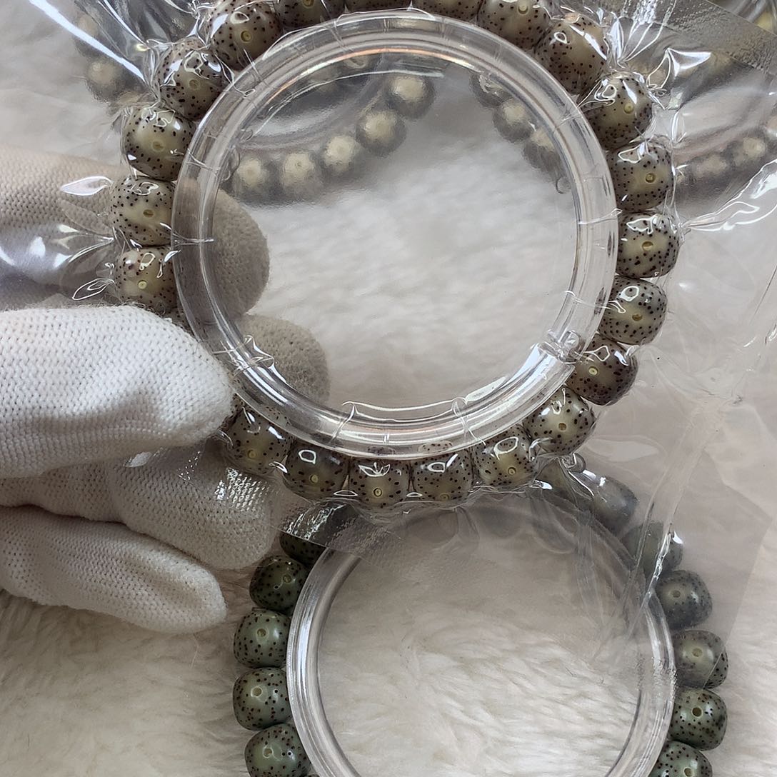 星月菩提手串牛*67号冰糖灰冰10×9