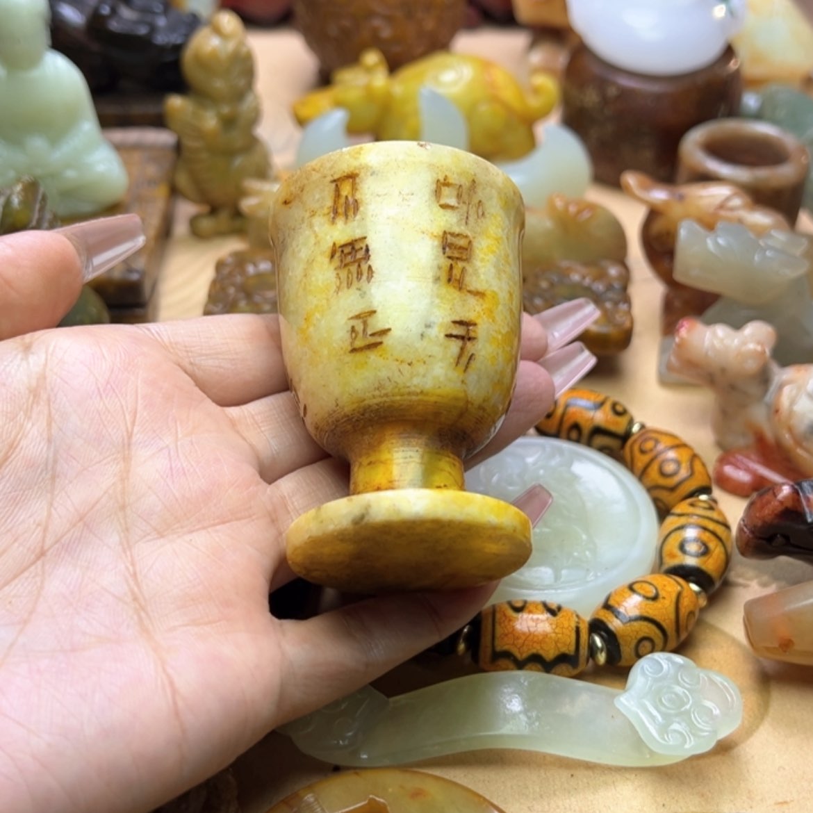 【闪购商品】蛇纹石玉颈饰未镶嵌
