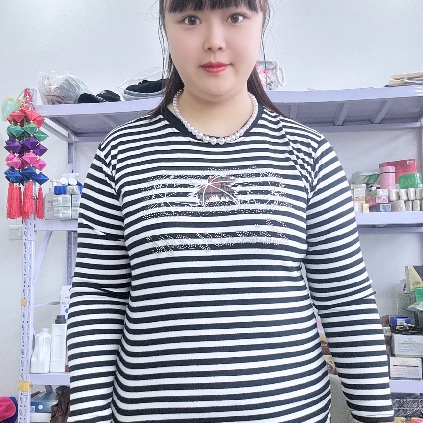 女士彩条薄绒小衫