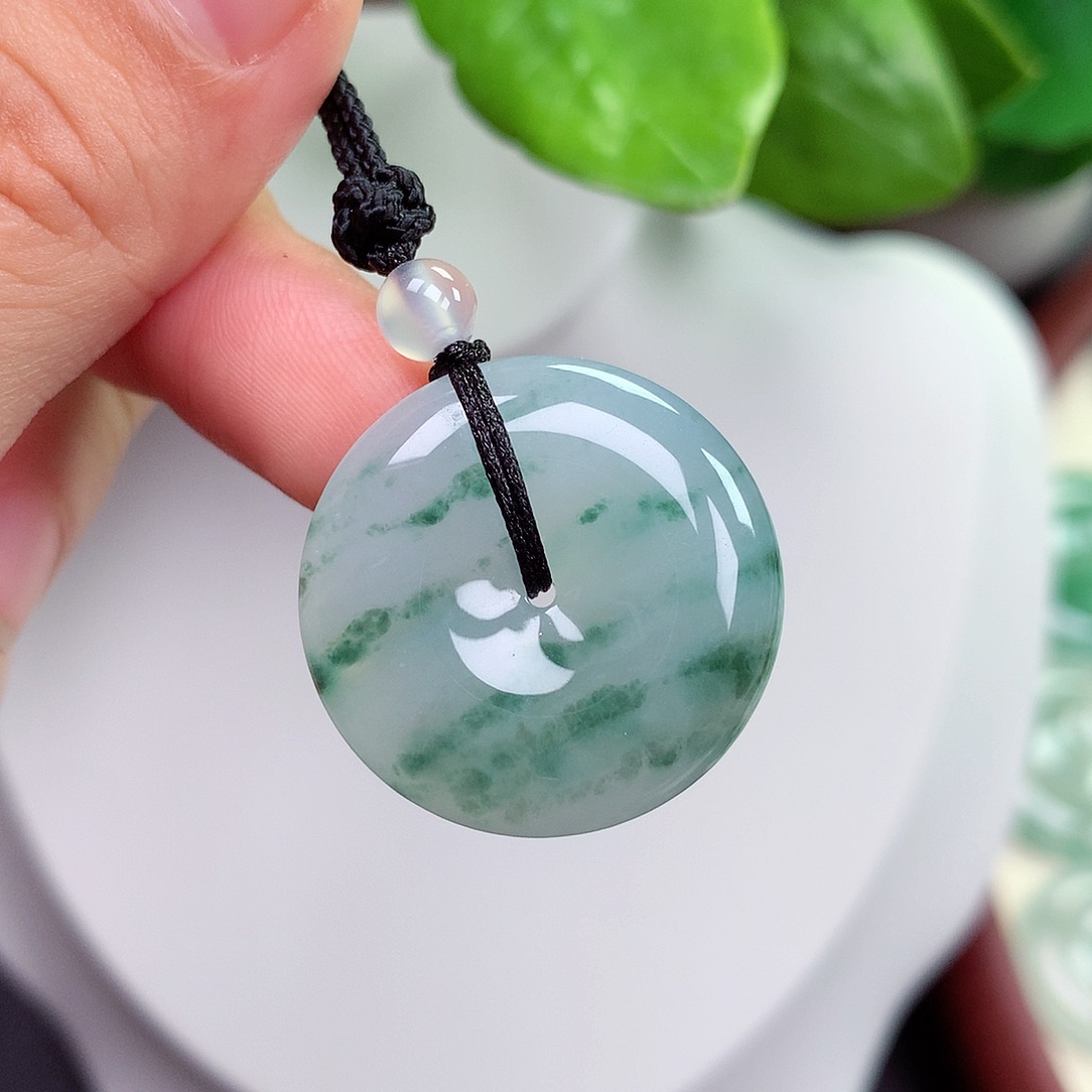 翡翠未镶嵌颈饰平安扣 25.2x6.2mm