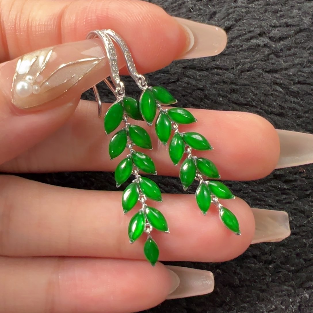 翡翠耳饰18K金镶嵌草****?签收后24小时鉴赏期