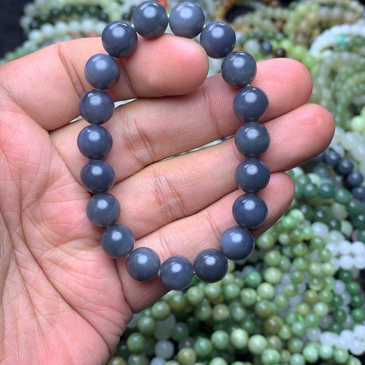 和田玉未镶嵌手串