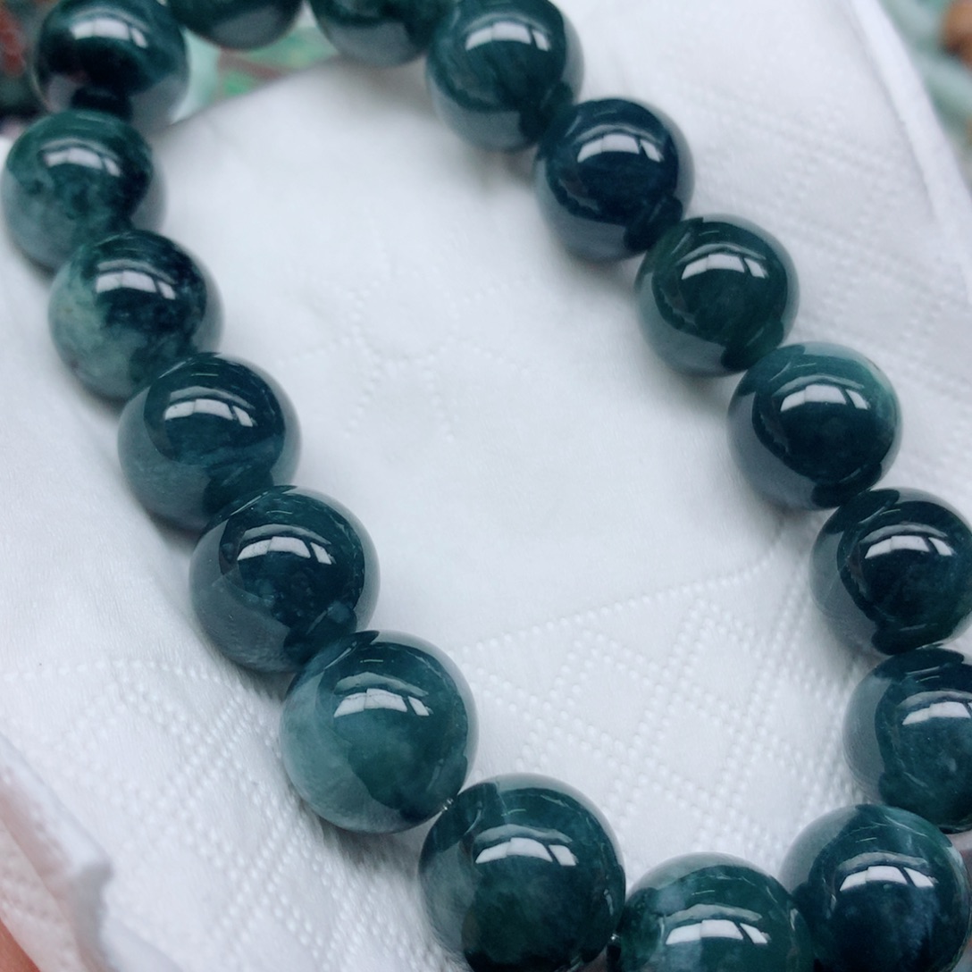 翡翠未镶嵌颈饰珠子翡翠