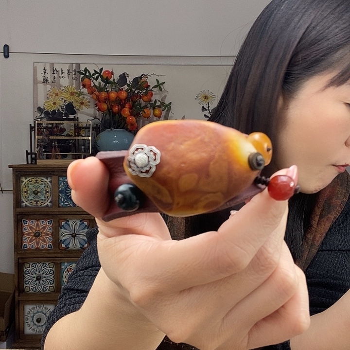 蜜蜡手镯未镶嵌手镯