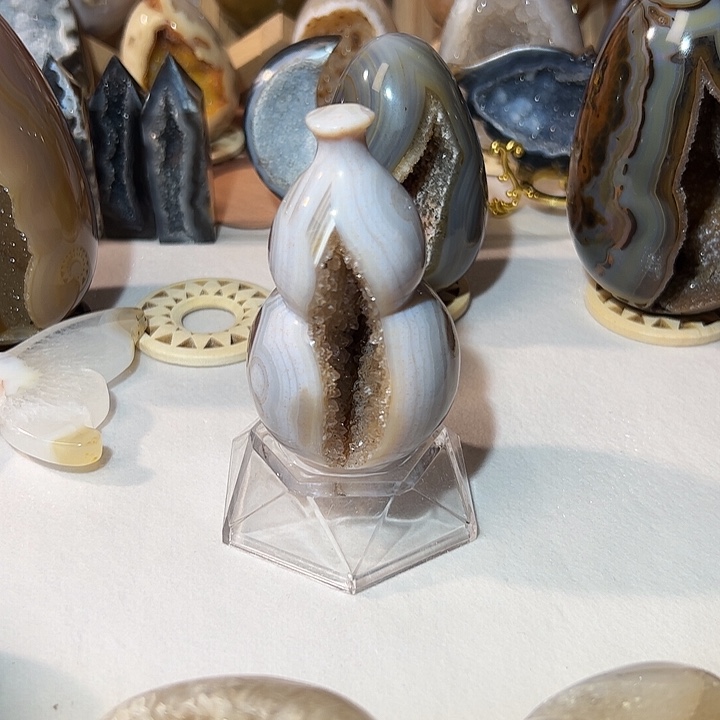 玛瑙/玉髓无未镶嵌粉色千层葫芦