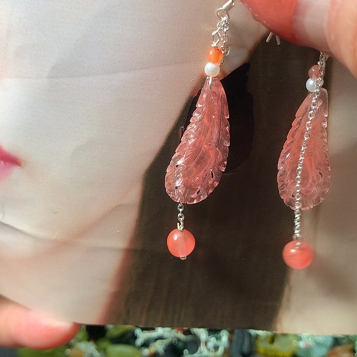 蛇纹石玉未镶嵌耳环