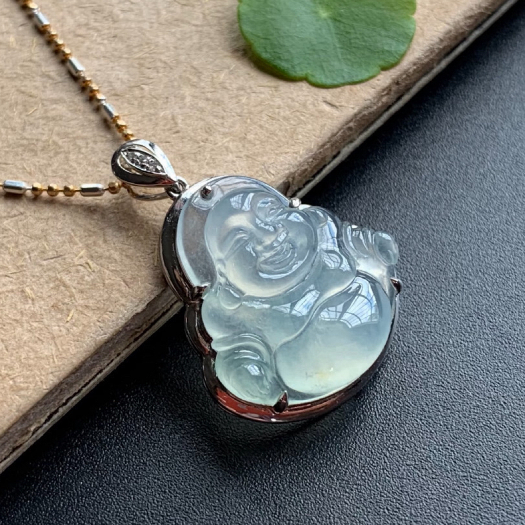 金镶嵌白冰佛公吊坠，天然缅甸翡翠A货翡翠吊坠气质女士冰透