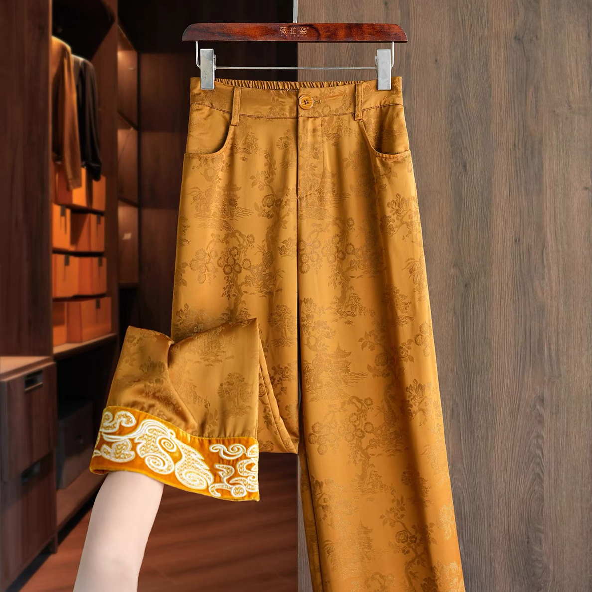 【朱朱甄选】金丝提花丝绒新款裤子52558