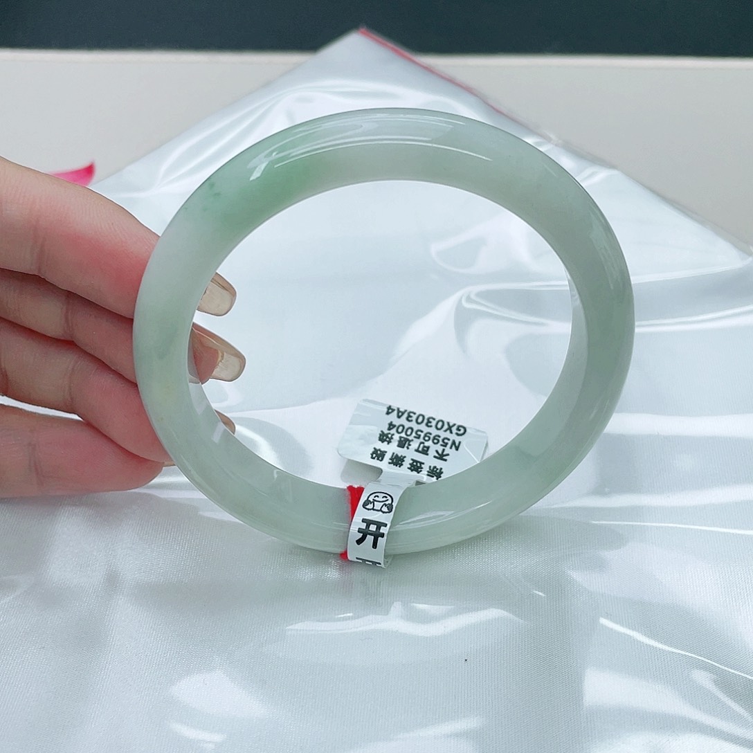 翡翠手镯未镶嵌正58.7