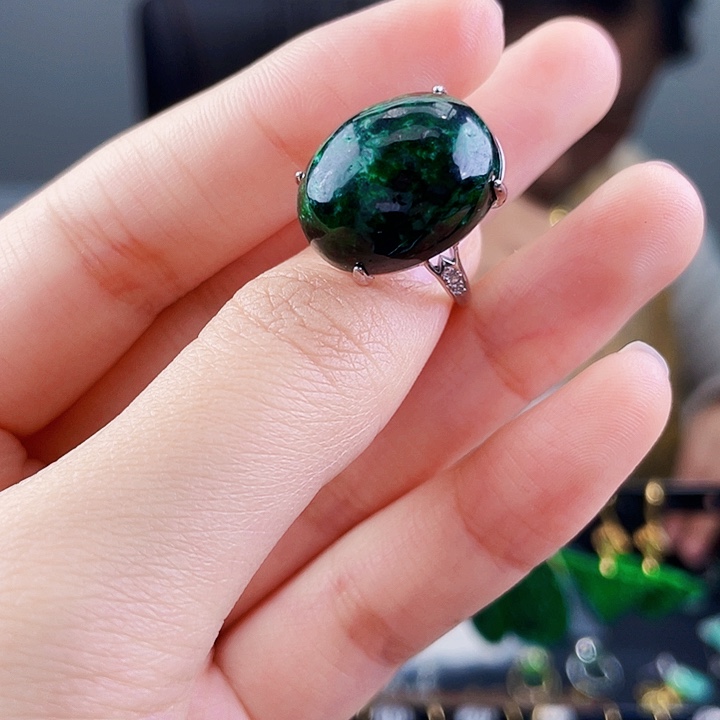 翡翠戒指银S925镶嵌饰品