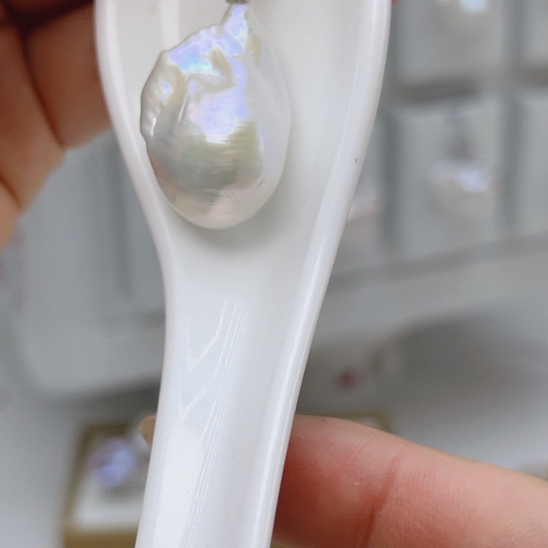 颈饰未镶嵌淡水珍珠