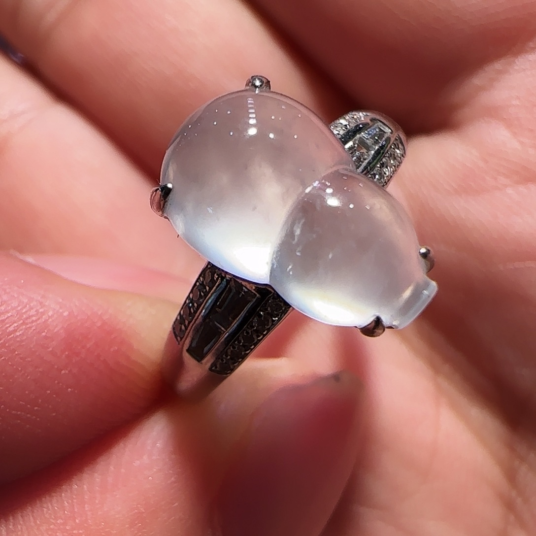 翡翠18K金镶嵌戒指