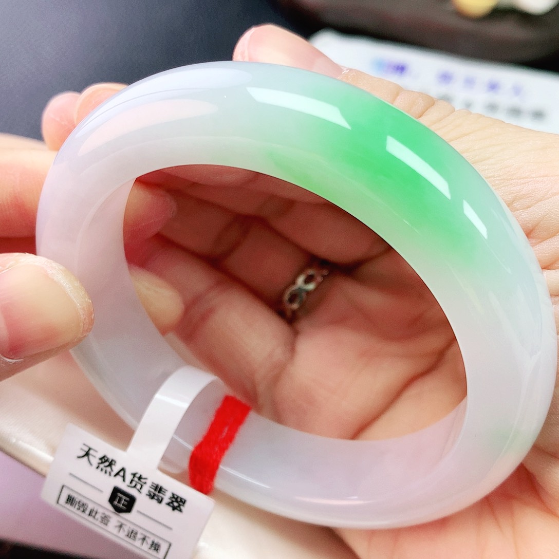 未镶嵌手镯翡翠55轮胎
