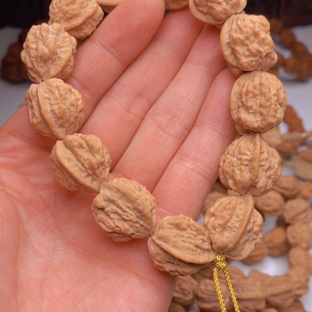 桃核手串蛤蟆头尺寸19