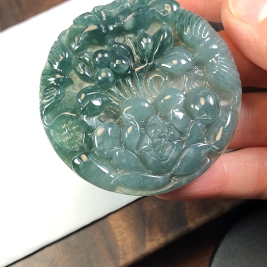 翡翠未镶嵌颈饰缅甸A货，每天下午1点半开播