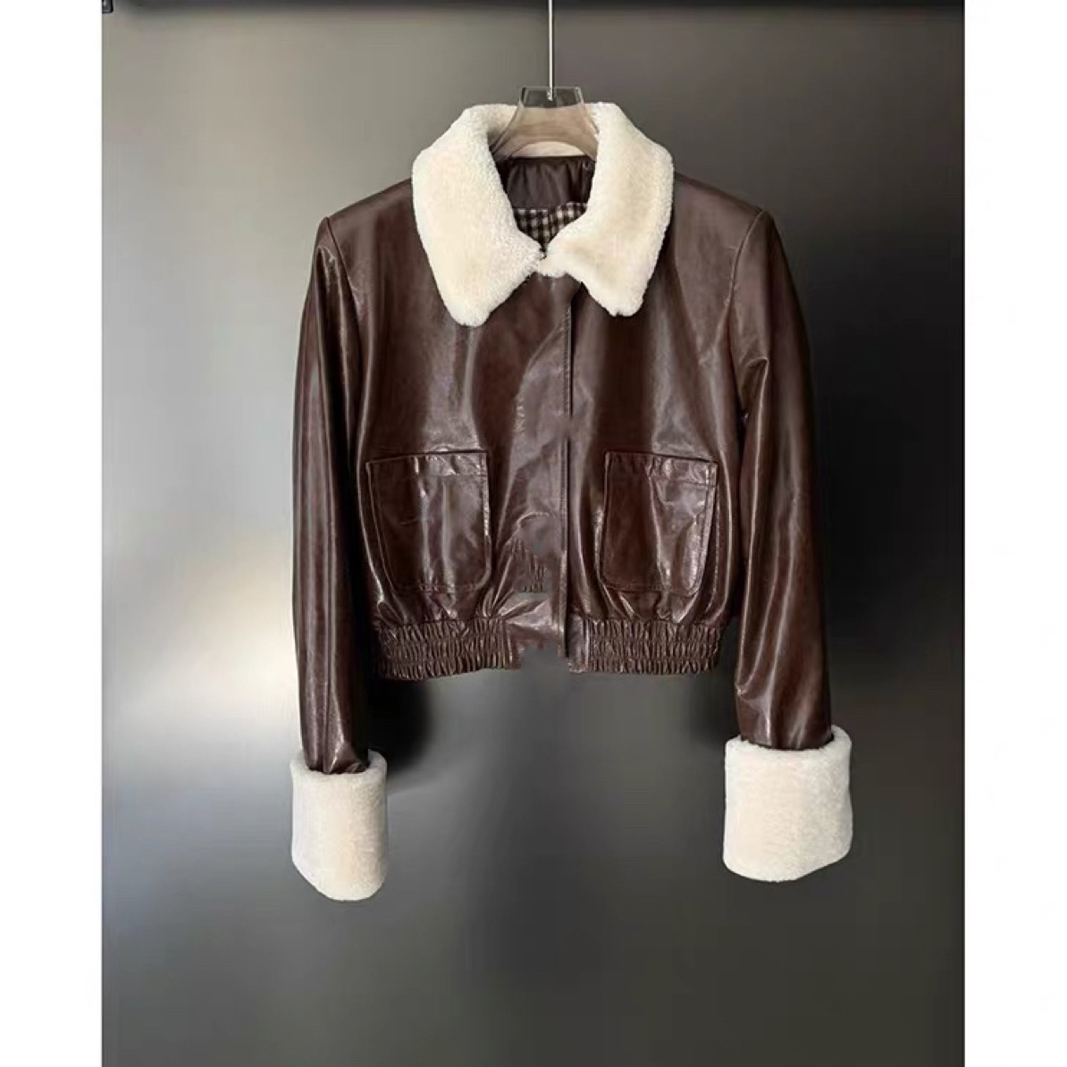 9298-F-1-2-2进口Pu皮衣毛领保暖双口袋格子里布显瘦气质百搭皮衣