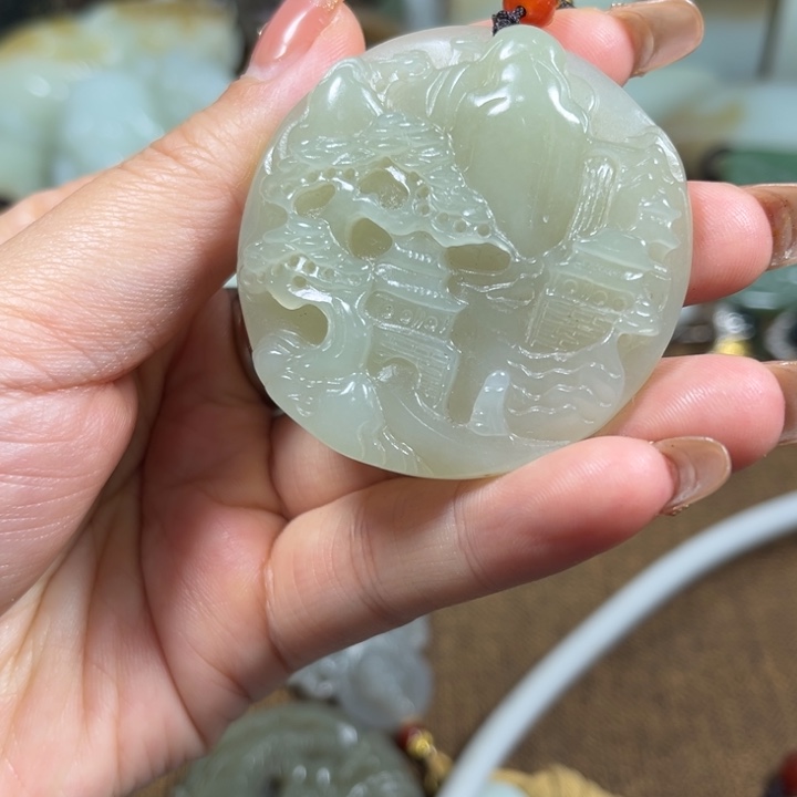 和田玉未镶嵌颈饰