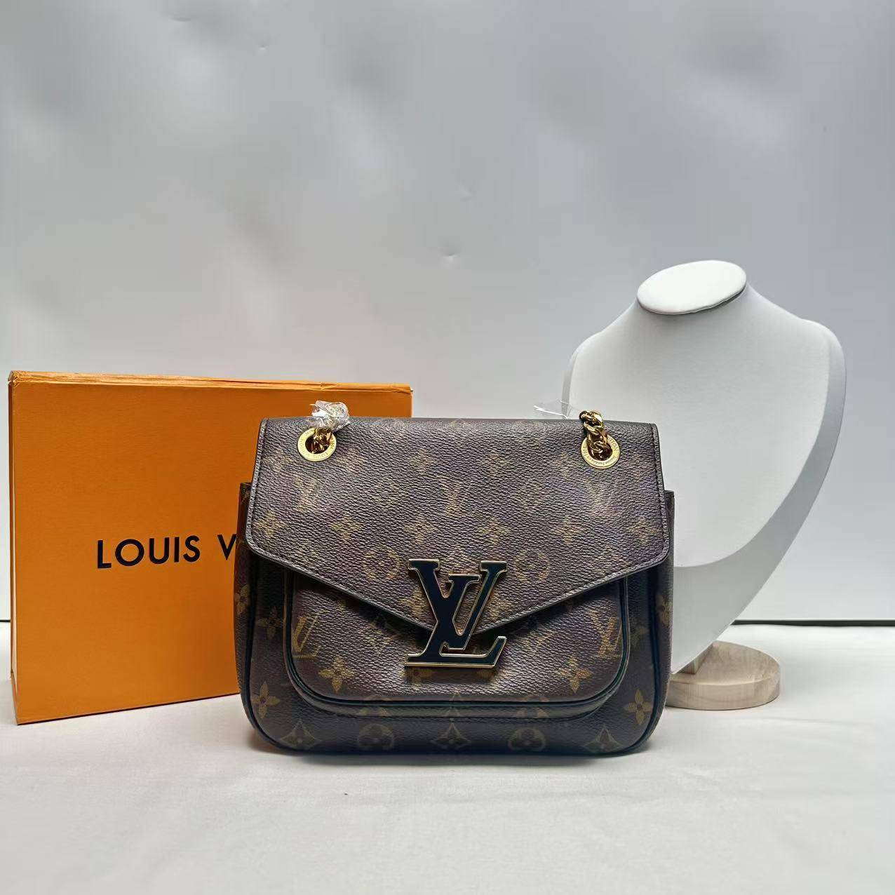 胖虎熙少/路易威登/95新/公价0/箱包/斜挎包/31B2502130144