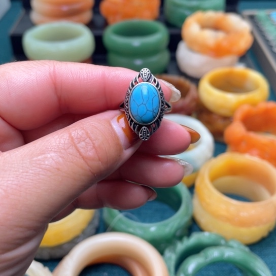 【闪购商品】石英质玉手镯未镶嵌