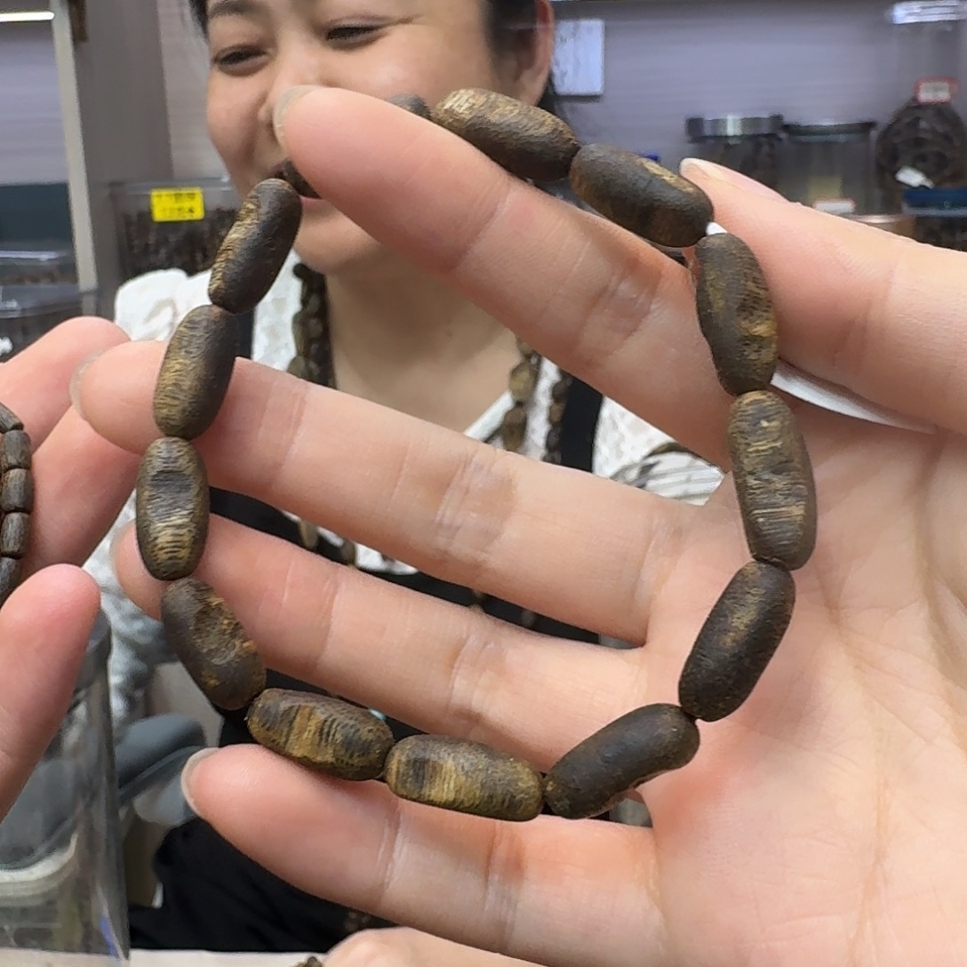 手串沉香金沙叶沉水留疤 6 克多样性发一串