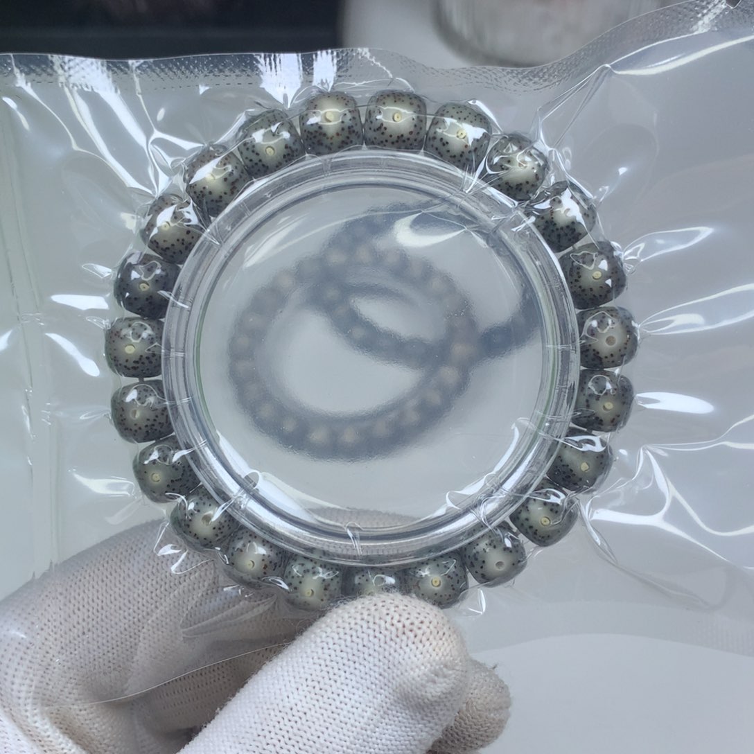 星月菩提手串1号绿冰10×9