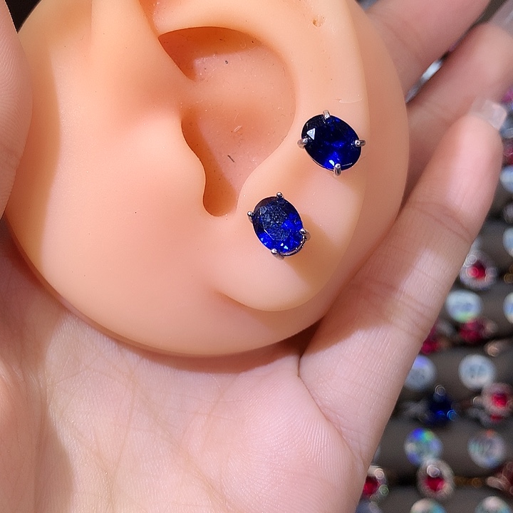 银S925镶嵌蓝宝石耳饰白68