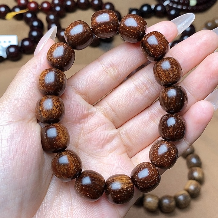 贡木13*14高油高密飘花