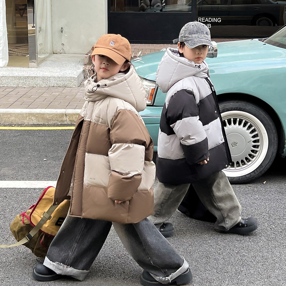 实体亏本反季清仓儿童羽绒服男女中大童加厚拼色时尚休闲冬季外套
