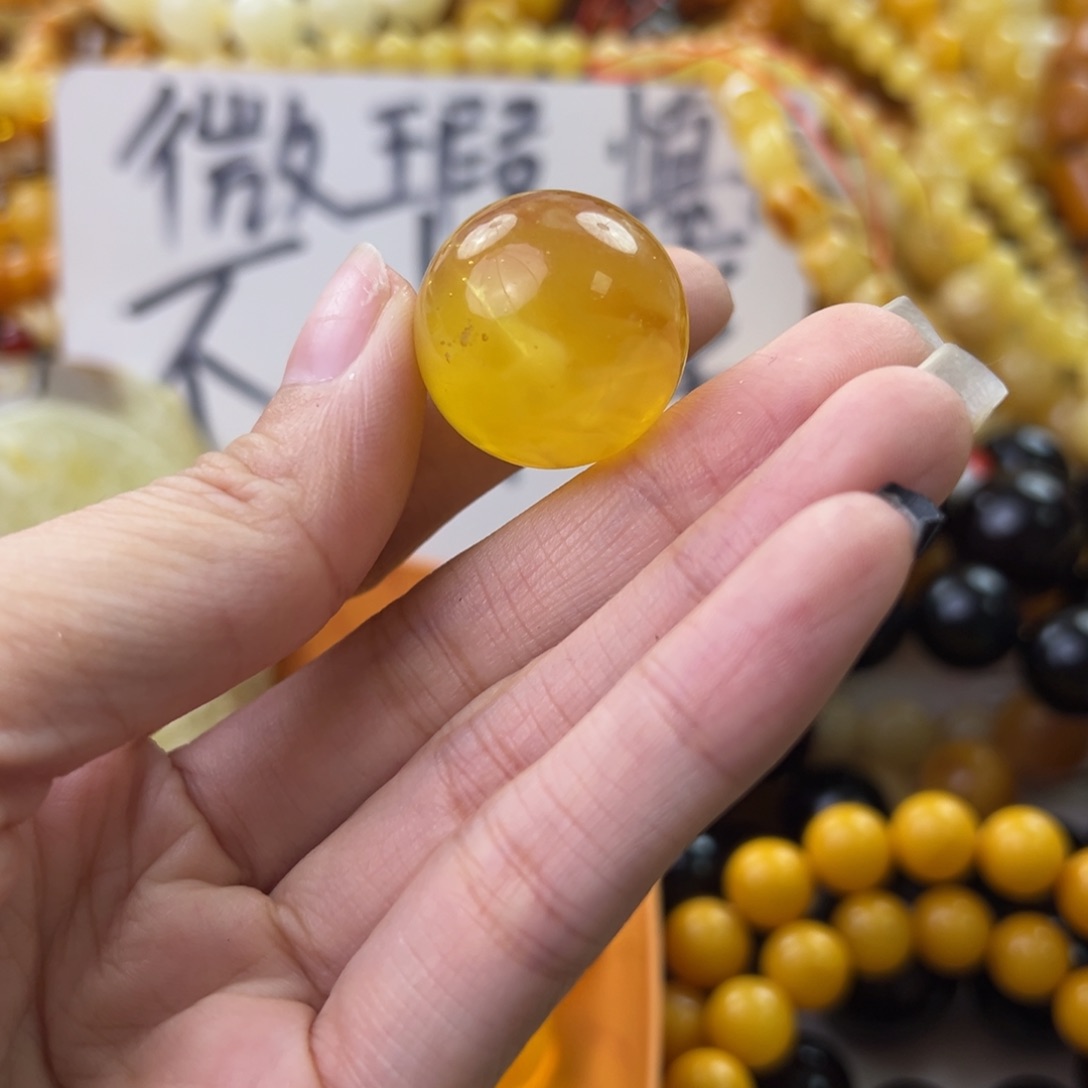 琥珀珠宝奇石未镶嵌