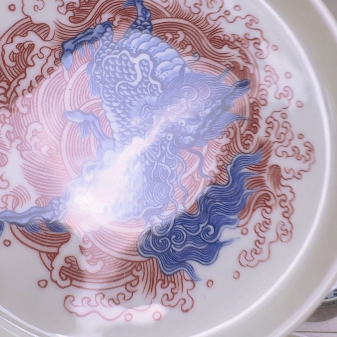 瓷片釉里红麒麟踏浪大壶乘微瑕