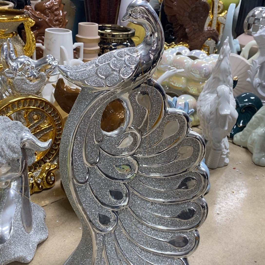 摆件陶瓷材料花瓶摆件