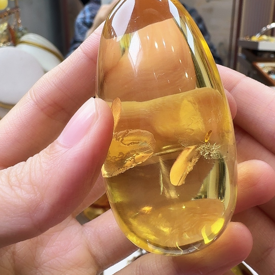 琥珀未镶嵌颈饰吊坠