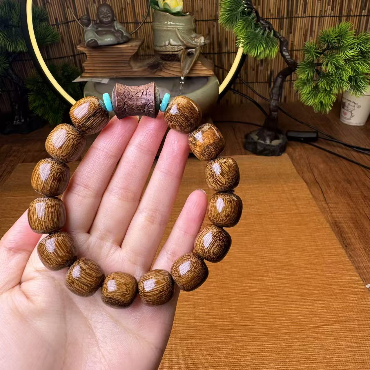 1.6檀香木制手串+六字真言