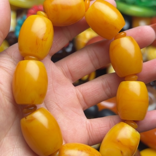 琥珀手串未镶嵌蜜蜡