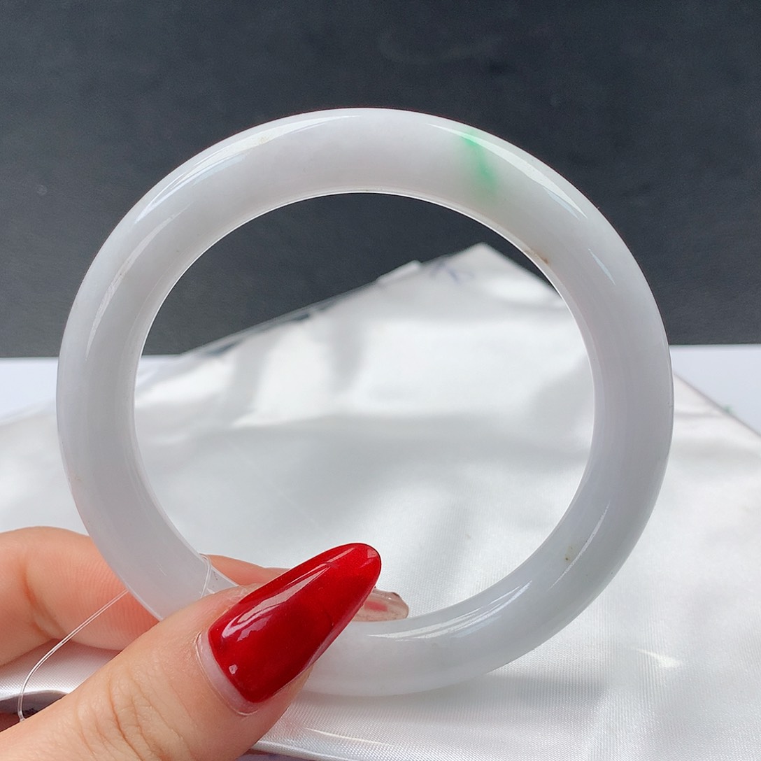 翡翠手镯未镶嵌59圆