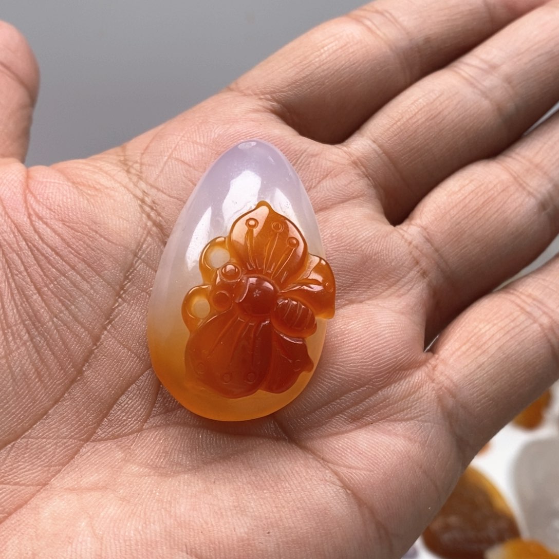 未镶嵌颈饰玛瑙/玉髓