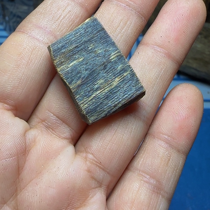 那***4木沉水紫奇小吊坠2.7克