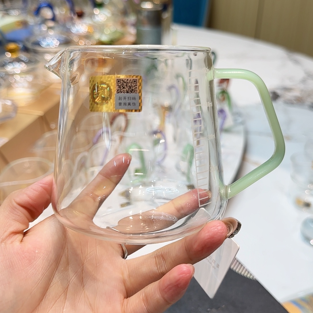 禾器浅玉色承轩公道杯