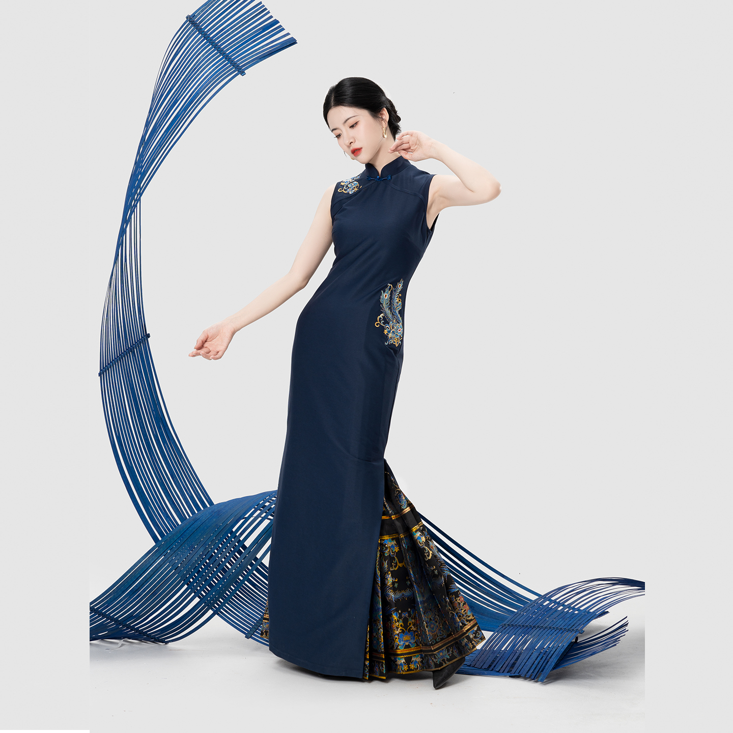 织造司[夜霓凰]原创新中式国风旗袍女高级感点翠刺绣连身裙马面裙