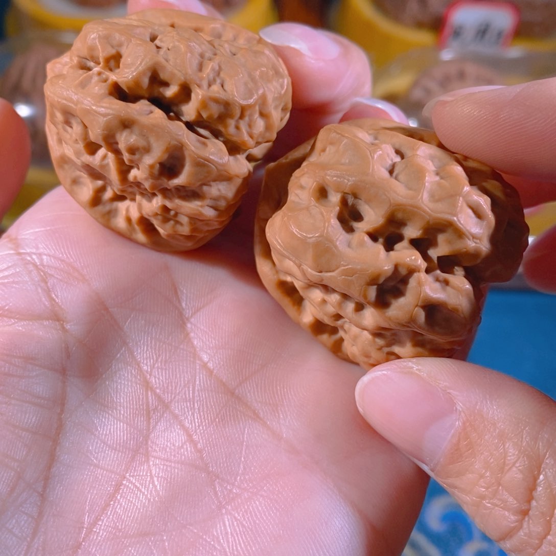 吊坠文玩核桃三角毒蟾