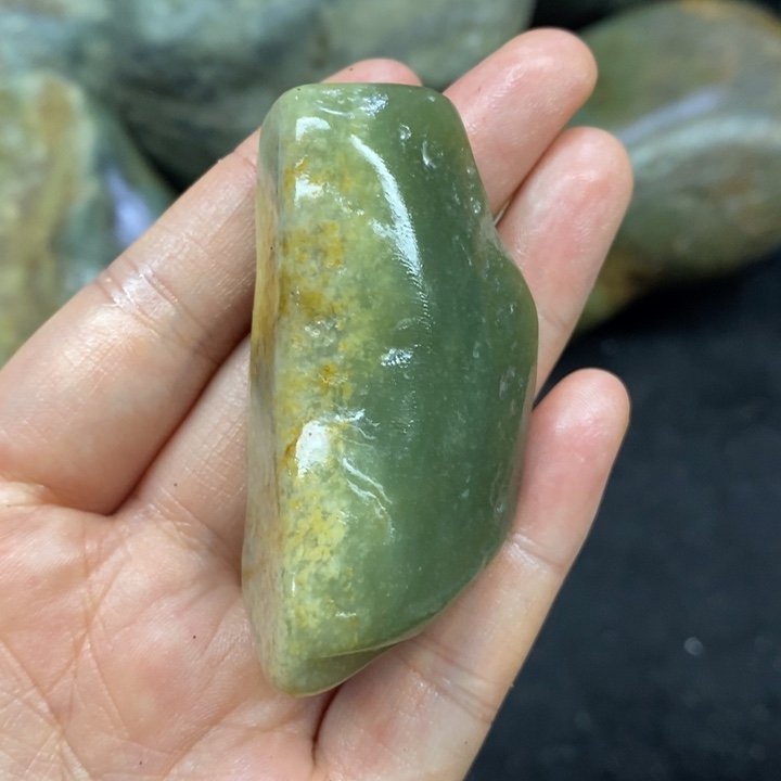未镶嵌和田玉（糖玉）挂件