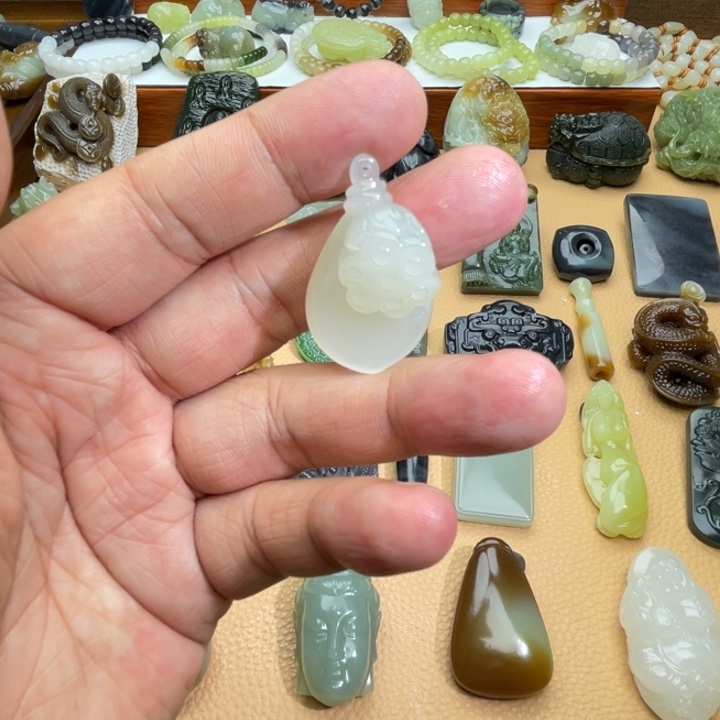 和田玉颈饰未镶嵌定制款