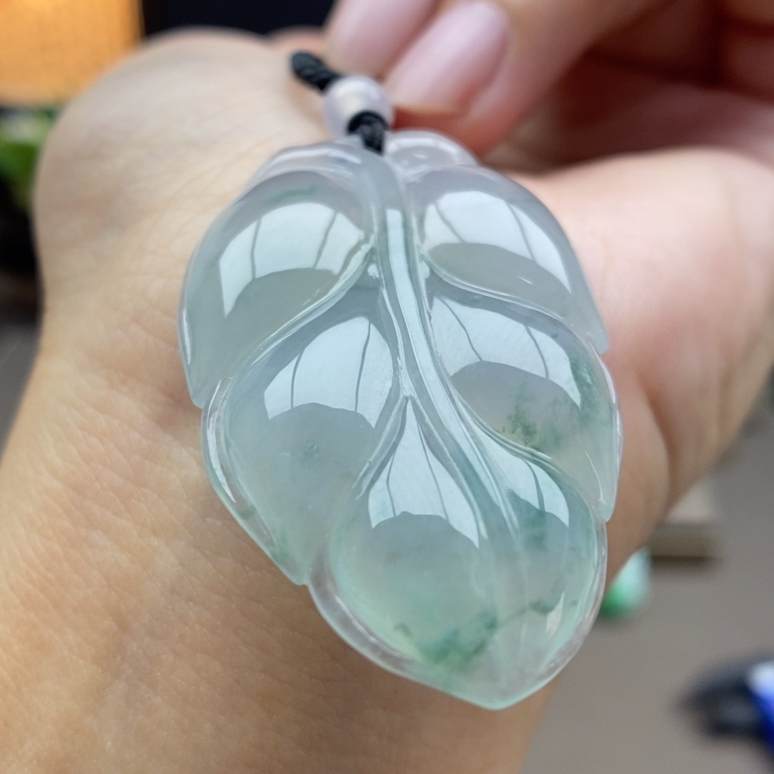 翡翠未镶嵌颈饰吊坠57