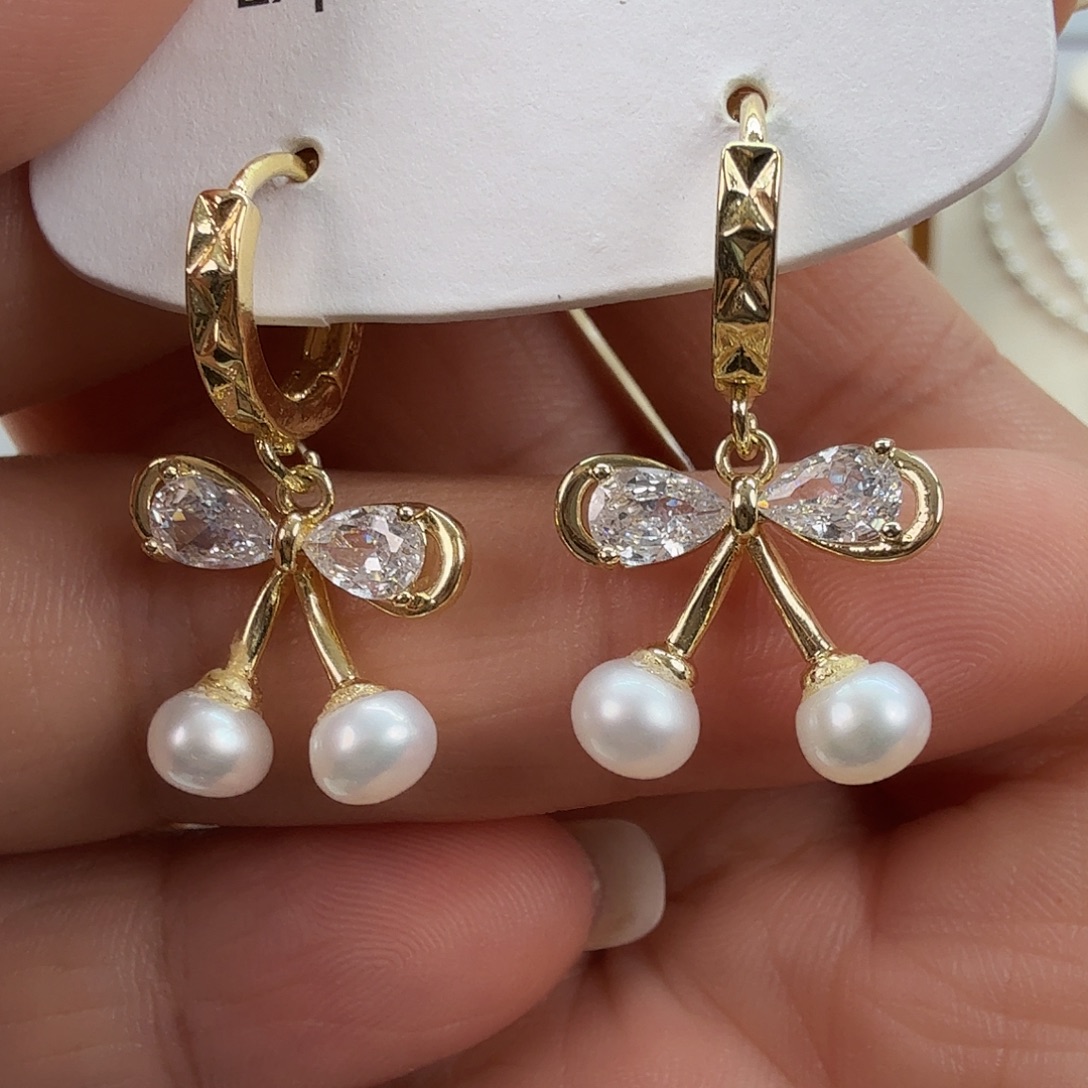 未镶嵌淡水珍珠耳饰