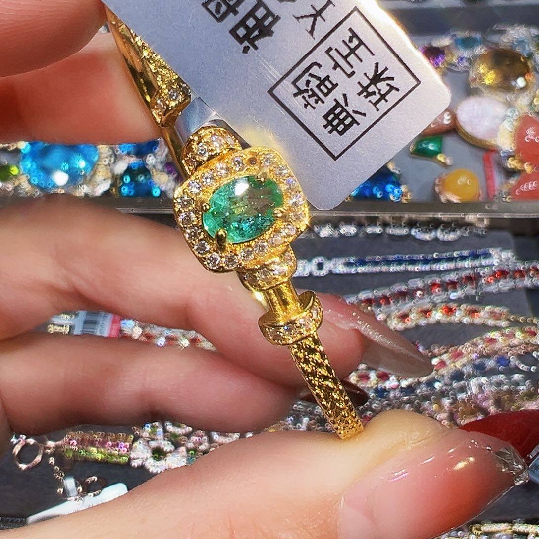 银S925镶嵌手镯祖母绿