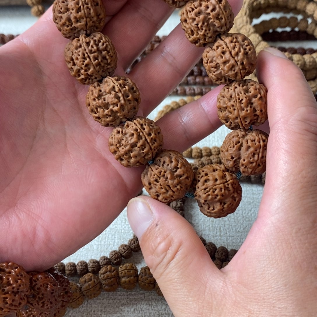 手串金刚菩提大金刚手串放漏中